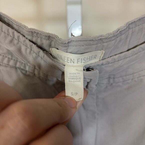 Eileen Fisher Light Gray 100% tencel pants button ankle size small - Picture 2 of 8